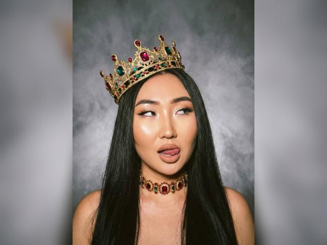 Welcome to cammodel profile for NamiKimX: Latex & rubber