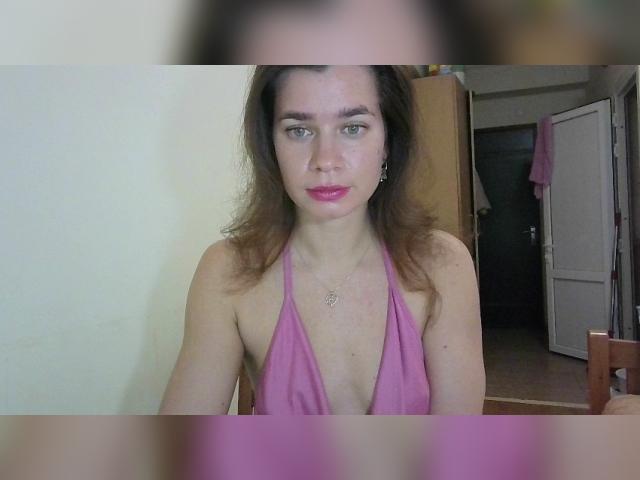 Why not cam2cam with AmeliSofi: Smoking