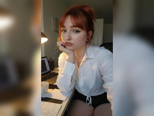 Connect with webcam model Angel1Whisper