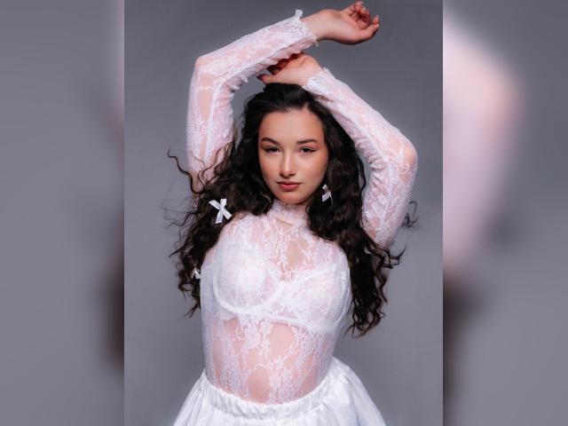 Adult chat with AmberB88: Legs, feet & shoes