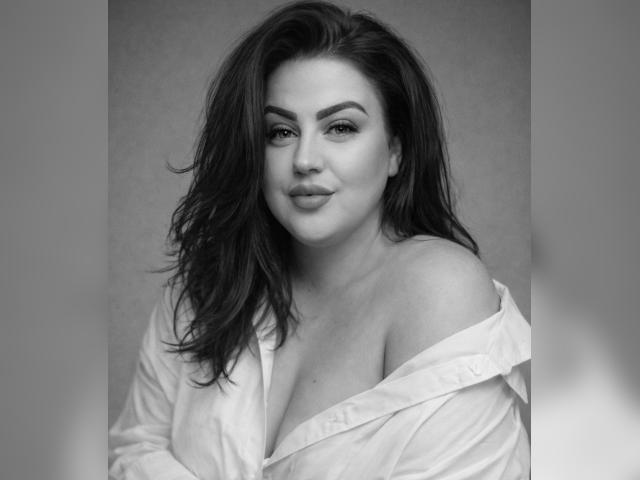 Welcome to cammodel profile for MyraKelly: Lingerie & stockings