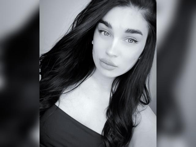 Welcome to cammodel profile for temptationroom: Smoking