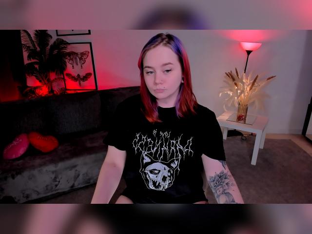 Adult chat with lunaali: Lingerie & stockings