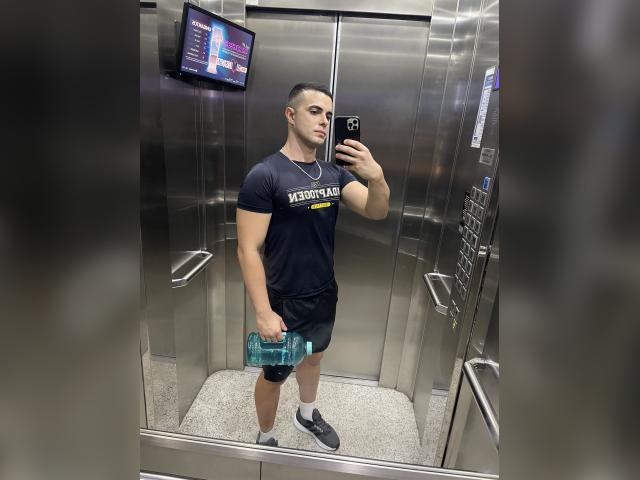 Why not cam2cam with HunterParker: Masturbation