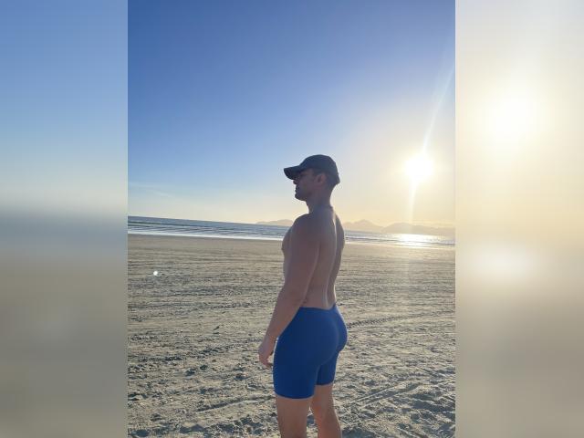 Adult chat with HunterParker: Role playing