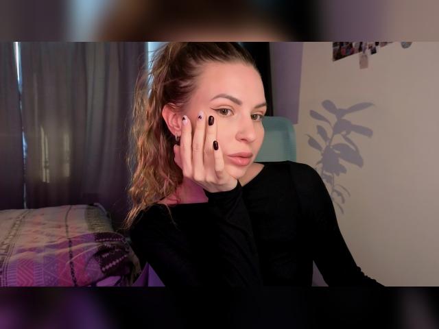 Welcome to cammodel profile for Sp1cyme: Legs, feet & shoes