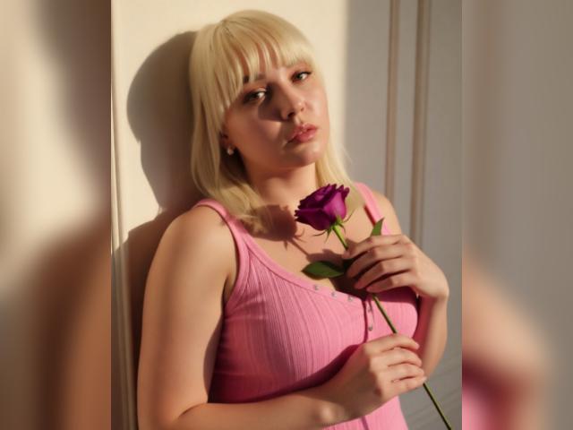 Why not cam2cam with Leylisse: Travel