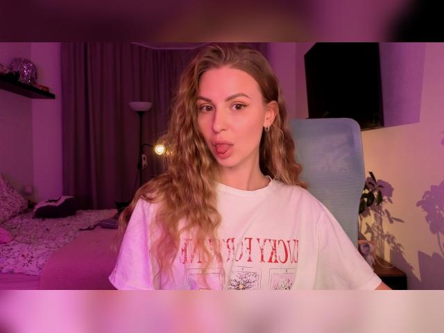 Why not cam2cam with Sp1cyme: Nails