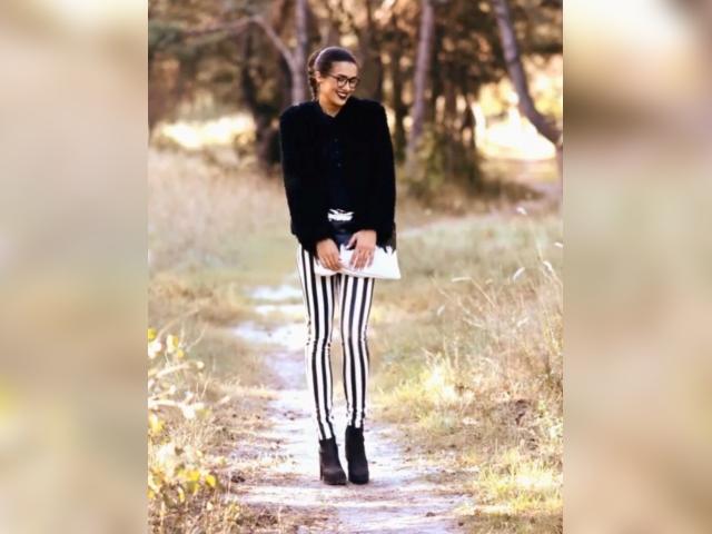 Welcome to cammodel profile for NoirEmpress333: Legs, feet & shoes