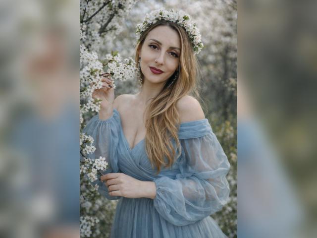 Welcome to cammodel profile for BellaVibe