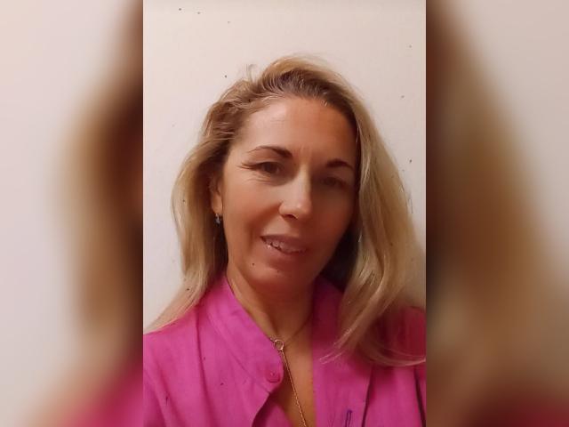 Why not cam2cam with MissLilly: Exercise