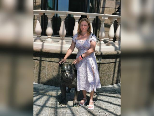 Why not cam2cam with TENDERLI: Books/Reading