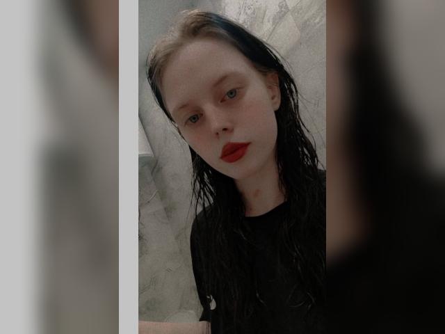 Adult chat with DannaStone: Smoking