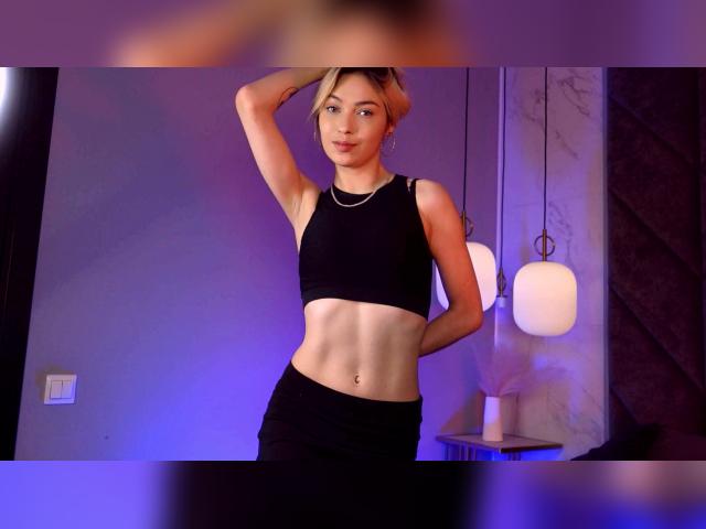 Why not cam2cam with AlysiaSun: Outfits