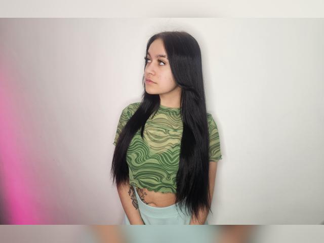 Welcome to cammodel profile for AishaTempt: Latex & rubber