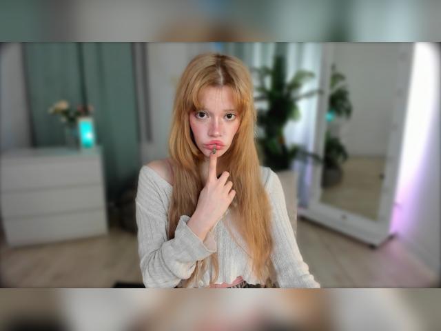 Adult chat with SweetMell: Legs, feet & shoes