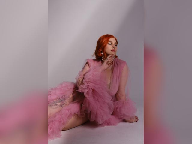 Welcome to cammodel profile for CamilaFernande: Leather