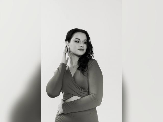 Why not cam2cam with Lianakiss