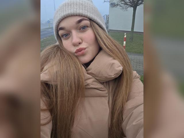 Adult chat with KKitty0001: Books/Reading