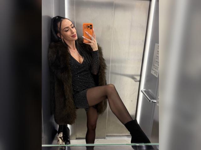 Adult chat with LoveDresms