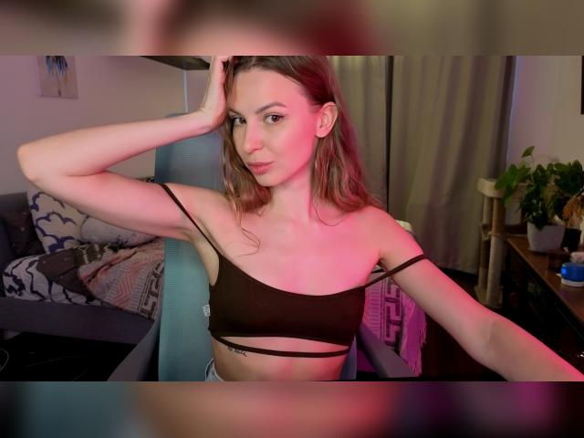 Welcome to cammodel profile for Sp1cyme: Legs, feet & shoes