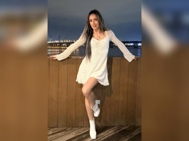 Adult chat with LoveDresms