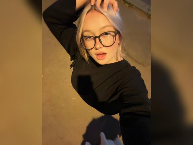 Why not cam2cam with blondessa: Smoking