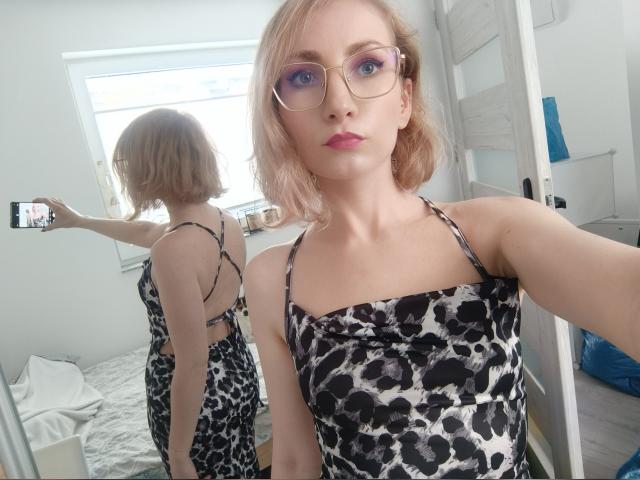 Adult chat with Cinderellaxo: Outfits