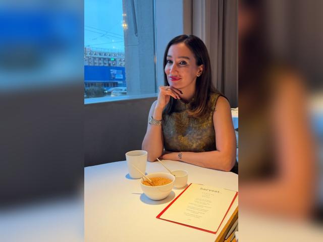 Connect with webcam model Alorisse: Art