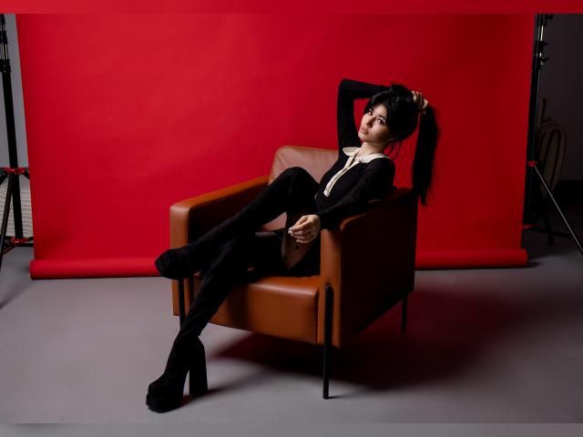 Welcome to cammodel profile for ValerieCherry: Lingerie & stockings