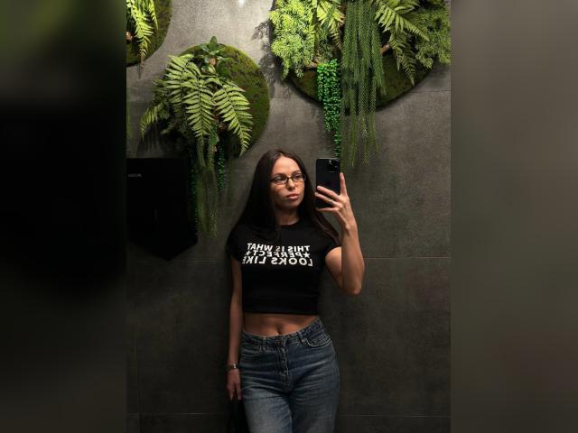 Adult chat with Melorise: Dominatrix