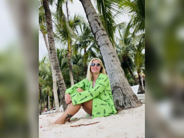 Welcome to cammodel profile for Arivelle: Dominatrix