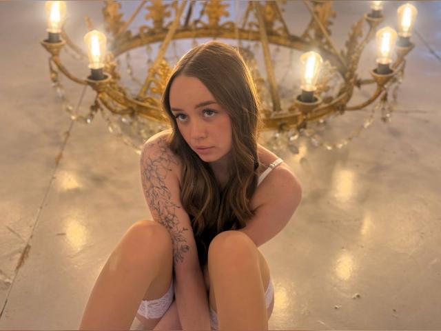 Welcome to cammodel profile for Marleee: Legs, feet & shoes