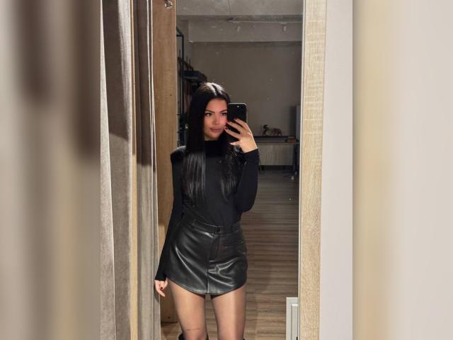 Why not cam2cam with Hotgirl1: Outfits