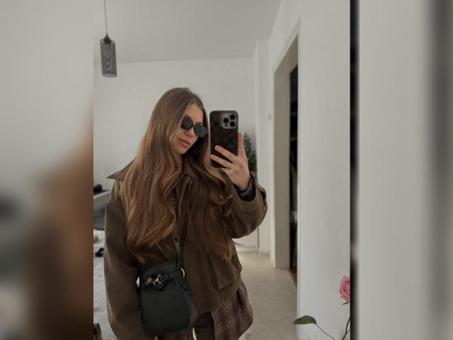 Adult chat with Dream83