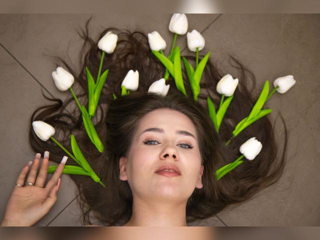 Welcome to cammodel profile for AryaThorne: Lingerie & stockings