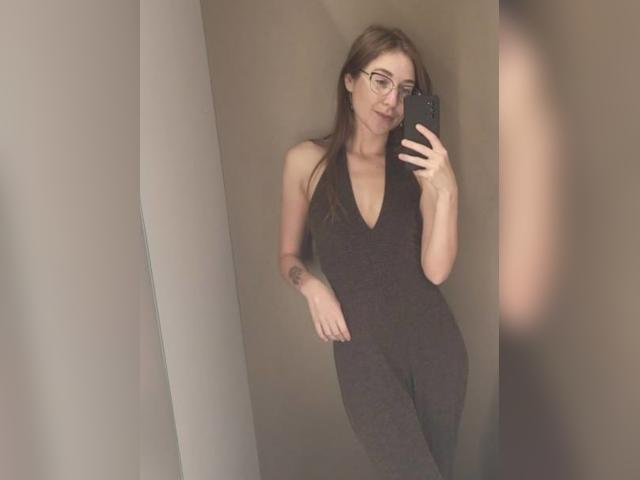 Welcome to cammodel profile for Meralune: Fitness