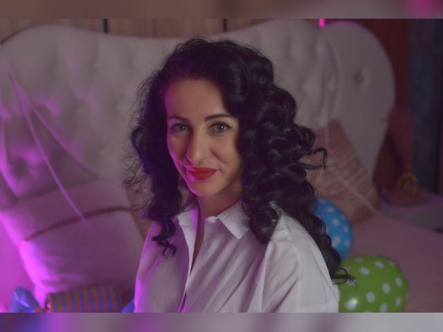 Adult chat with CarlaReysX: Leather