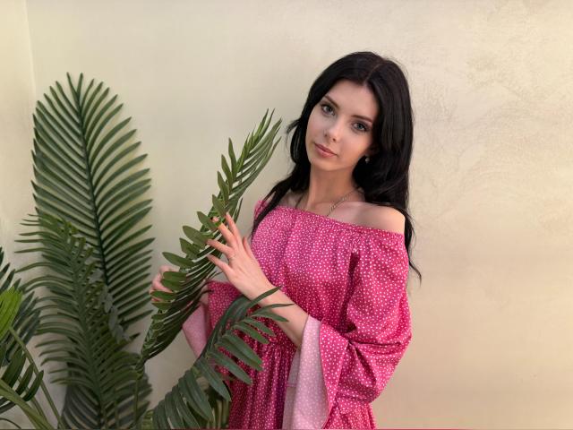 Why not cam2cam with MeganN99: Strip-tease