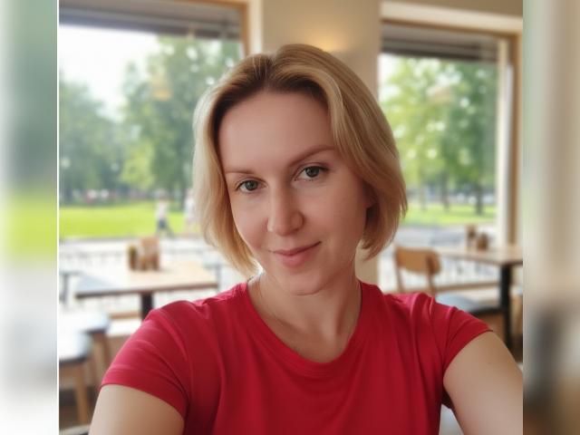 Why not cam2cam with SunnySuzzy: Exercise