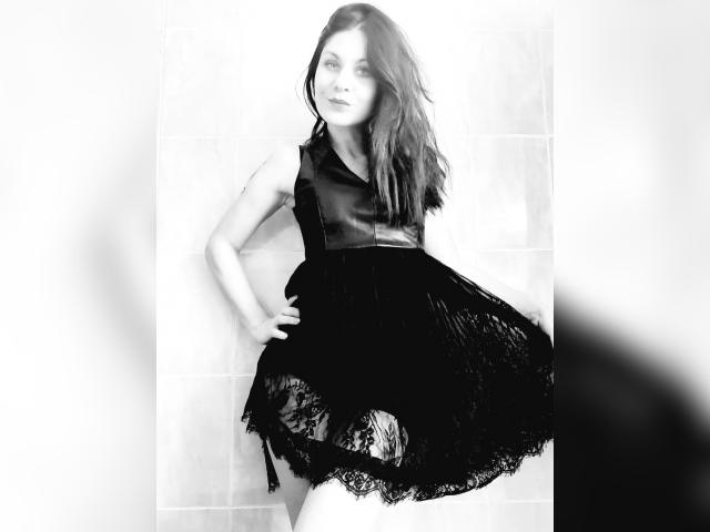 Adult chat with SoftLips53753: Lipstick