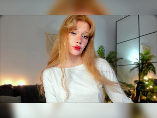 Adult chat with SweetMell: Legs, feet & shoes