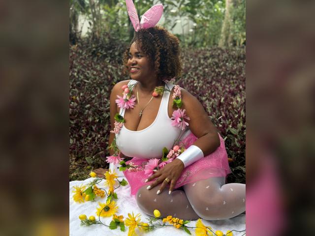 Why not cam2cam with Alicia0613: Legs, feet & shoes