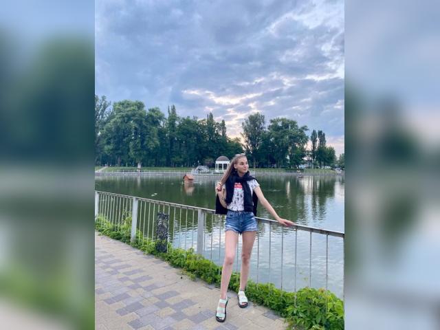 Adult chat with MelodyHeard