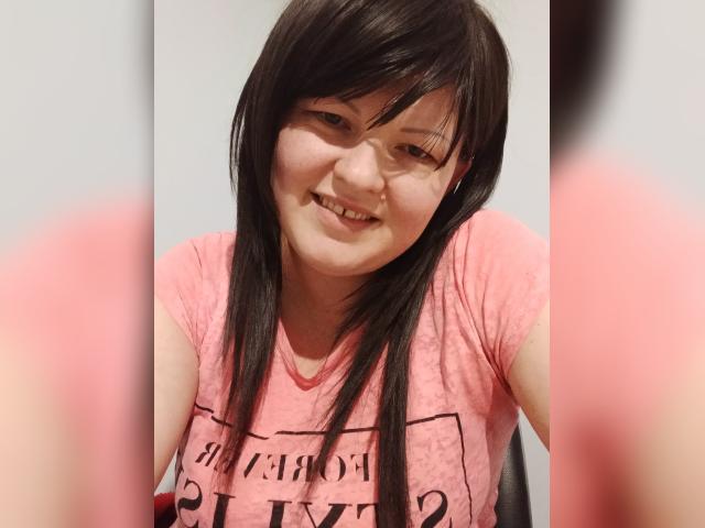 Welcome to cammodel profile for KrisryONiks: Legs, feet & shoes