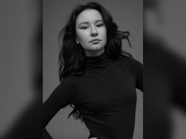 Why not cam2cam with AlexaLexiee: Role playing