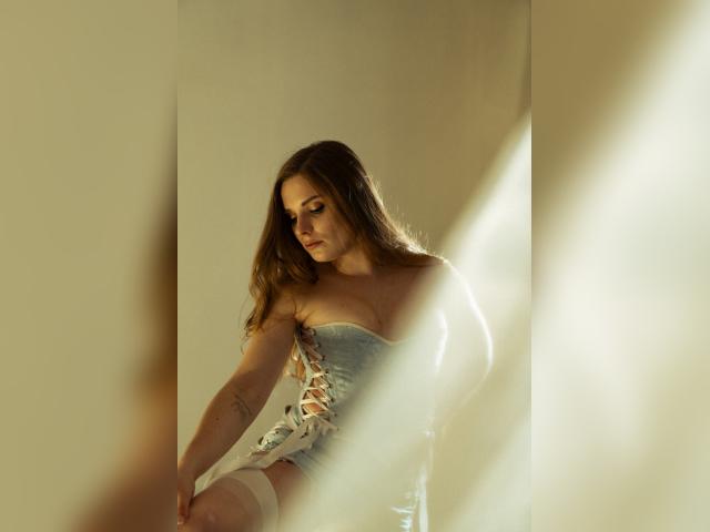 Why not cam2cam with MiyaParker: Lingerie & stockings