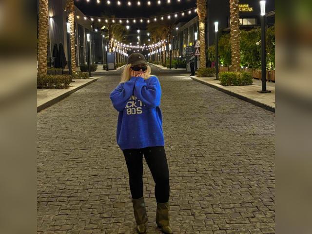 Adult chat with AvelineMay: Travel