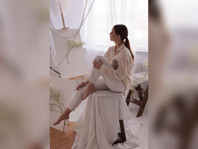 Adult chat with AriadnaH44: Outfits