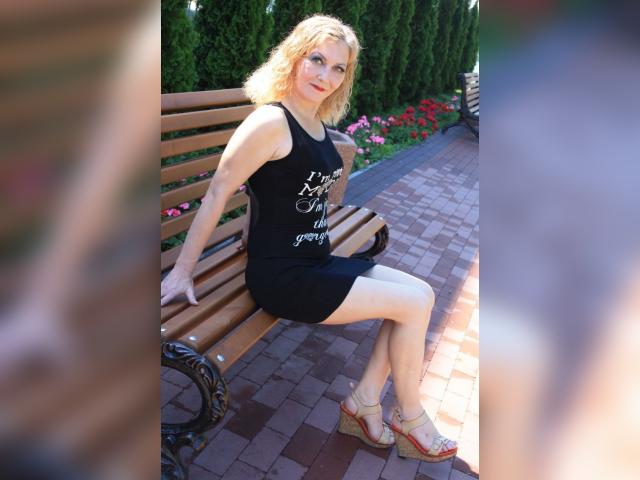 Why not cam2cam with SuperWoman998: Lingerie & stockings